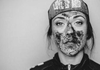 Interview to Benedict Campbell, director of 'For the love of mud'
