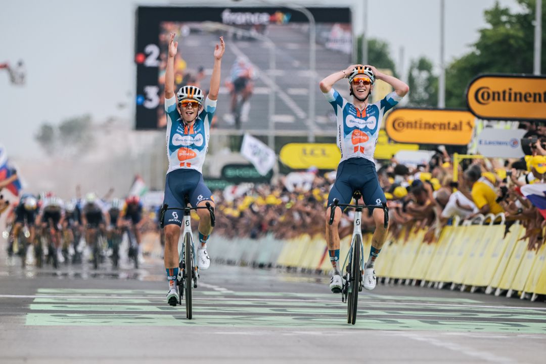 Romain Bardet, corazón amarillo e irracional