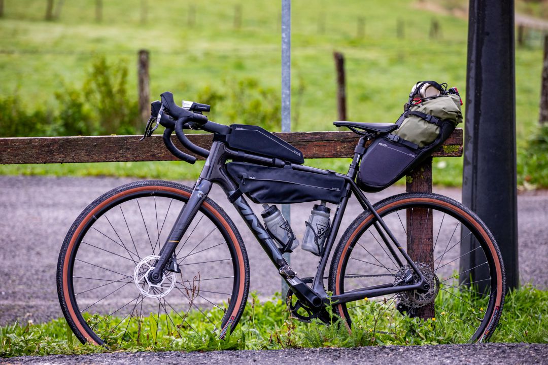 Explora sin límites con la nueva gama de bolsas de bikepacking XLC