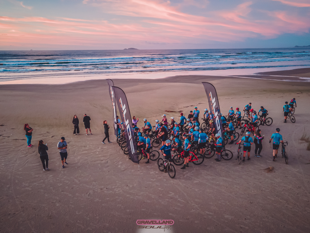 El gravel busca su sitio en Brasil y suma una nueva parada en la playa surfista de Imbituba